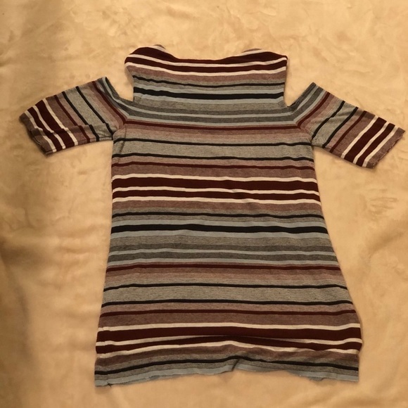 Bailey 44 Shoulder Strip Top - Picture 5 of 7